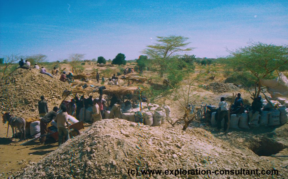 artisanal gold mining near Debba, Liptako, NIger